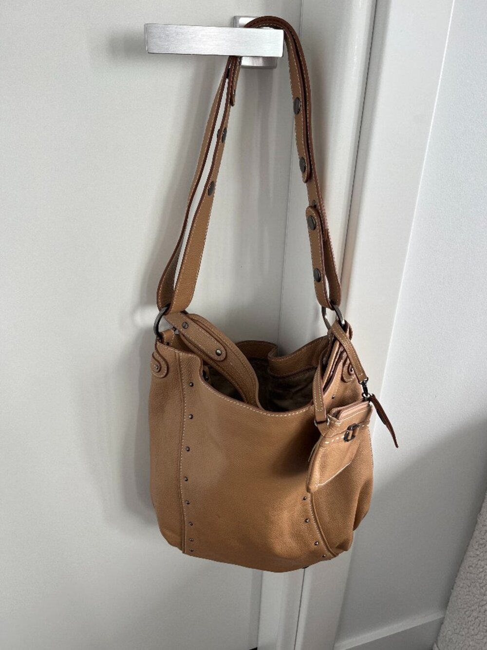 Light brown leather Borsalini bag
